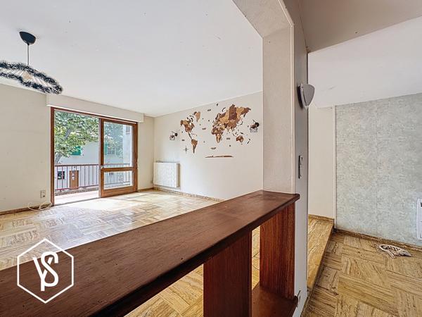 Bourg-Saint-Bernard (31570) "PATIO-VILLAGE"