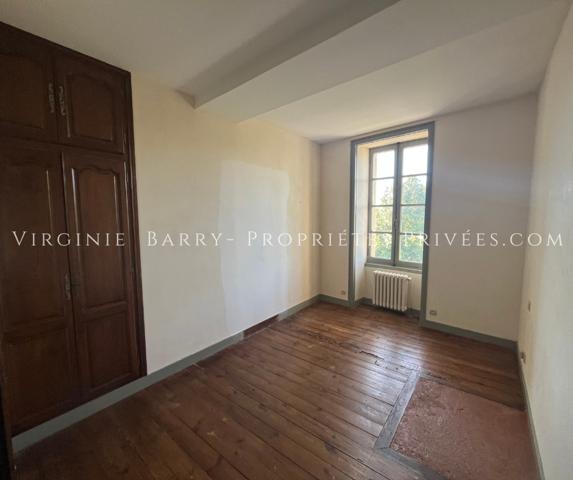 MAISON DE CHARME DE 155 M² HABITABLES AVEC PISCINE