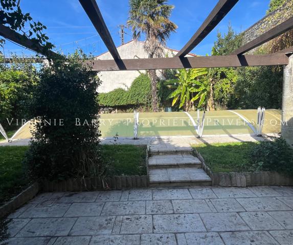 MAISON DE CHARME DE 155 M² HABITABLES AVEC PISCINE
