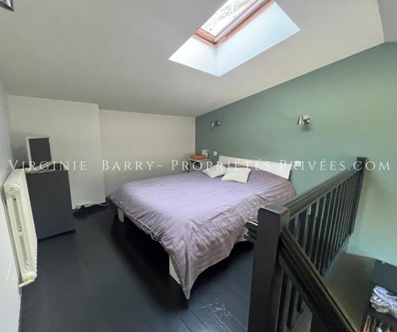 MAISON DE CHARME DE 155 M² HABITABLES AVEC PISCINE