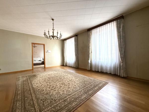 Propriété: Maison 145m2 Cour, Jardin, Dépendance et Verger 31 ares