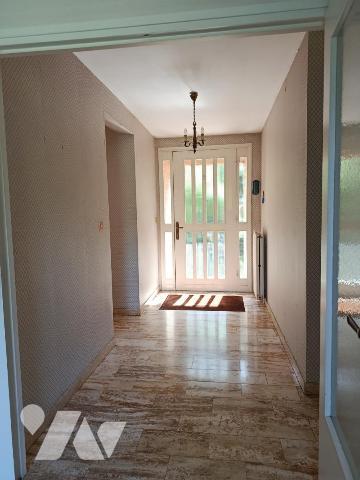 A VENDRE : FAMARS PAVILLON D'ARCHITECTE INDIVIDUEL SEMI PLAIN PIED