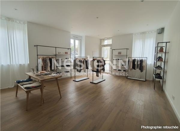 Local commercial à louer en centre ville d'Elven - 42 m2