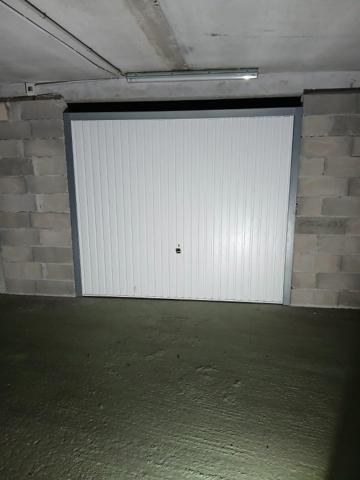 Location / Garage / Parking