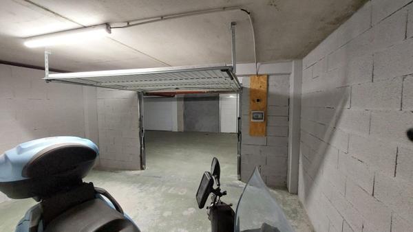 Location / Garage / Parking