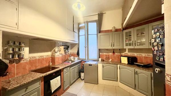 À vendre : Appartement spacieux de 5 pièces à Marseille