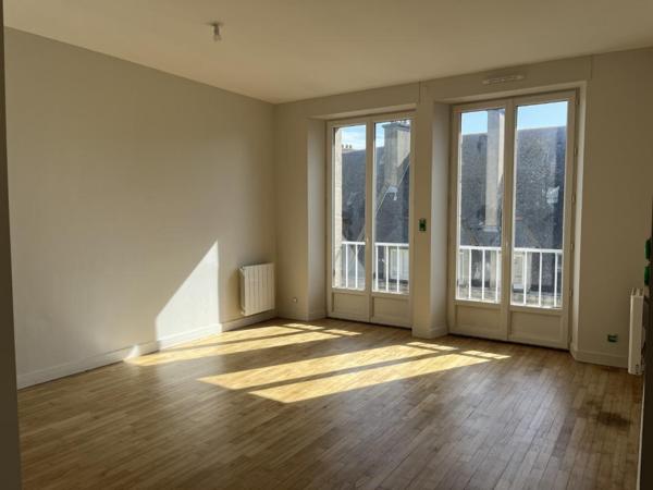 Appartement T4 à louer Saint Malo - 77 m² (réf : 572548)