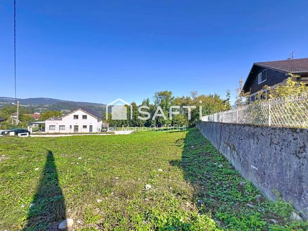 Terrain constructible viabilisé 580 m²