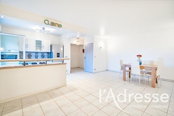 Appartement 11e Arrondissement - 3 pièces - 65 m2