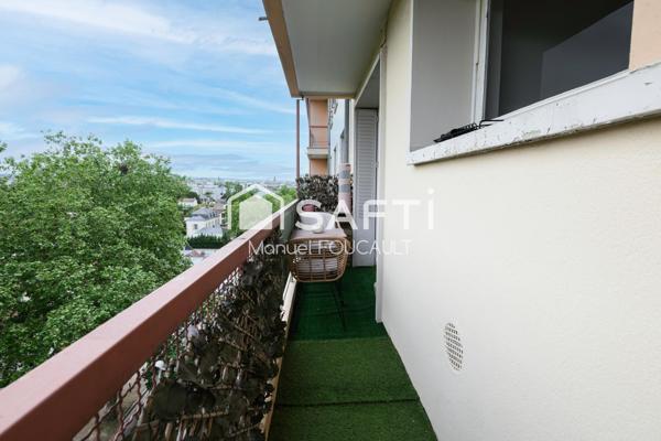 Appartement type 4 de 62 m2 au 7ème étage sur 8 avec ascenseur-balcon-cave en sous-sol.