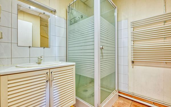 Maison à vendre    4 pièces •  Pessac