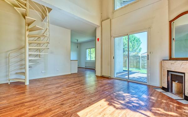 Maison à vendre    4 pièces •  Pessac