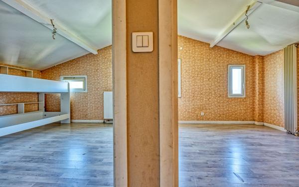 Maison à vendre    4 pièces •  Pessac