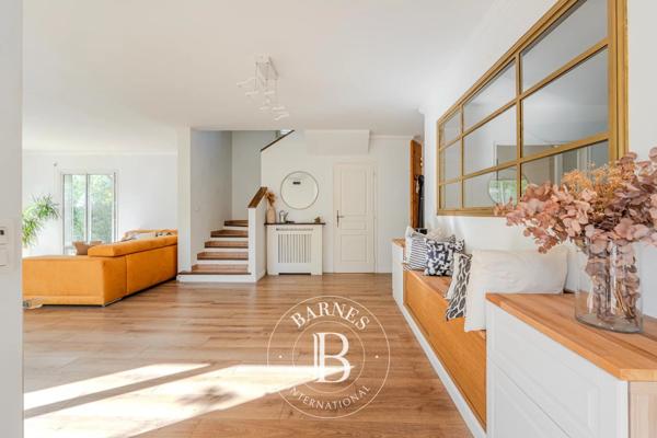 Aix-en-Provence, Maison de ville 4 Chambres -  152 m² à vendre
