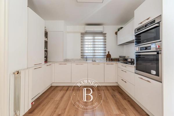 Aix-en-Provence, Maison de ville 4 Chambres -  152 m² à vendre