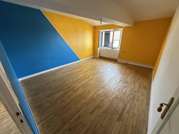 Vente immobilière : Maison à Bressuire  5 pièces 130 m² 157 501 €- GONORD IMMOBILIER.
