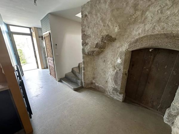 Vente immobilière : Maison à Bressuire  5 pièces 130 m² 157 501 €- GONORD IMMOBILIER.