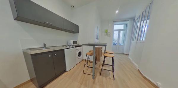 STUDIO A LOUER - LYON 3EME ARRONDISSEMENT Paul Bert-Maisons Neuves 33.06 m 2 786 € charges comprises par mois
