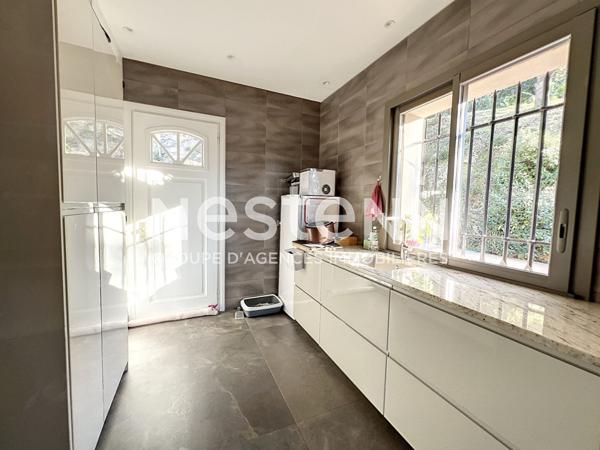 Villa 245m2 - Terrasse - Piscine - Garage