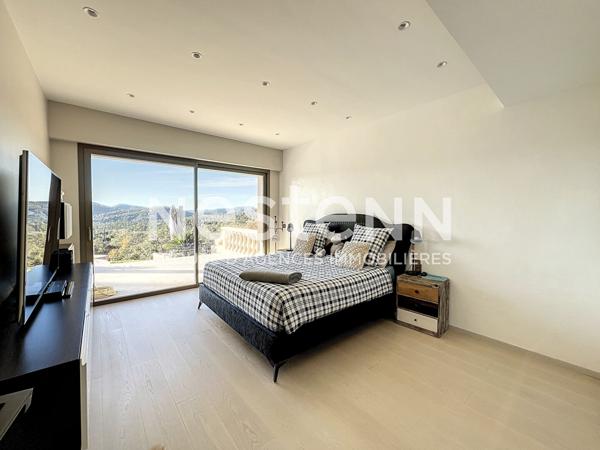 Villa 245m2 - Terrasse - Piscine - Garage