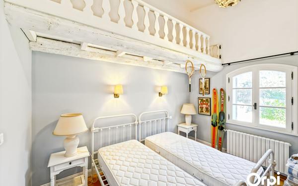 Maison à vendre    6 pièces •  Le Plan-de-la-Tour