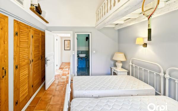 Maison à vendre    6 pièces •  Le Plan-de-la-Tour