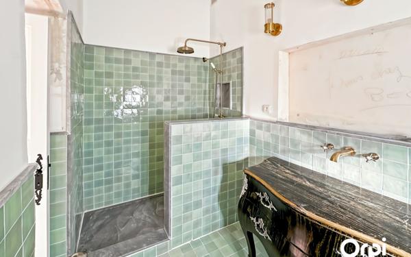 Maison à vendre    6 pièces •  Le Plan-de-la-Tour