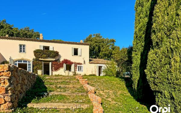 Maison à vendre    6 pièces •  Le Plan-de-la-Tour