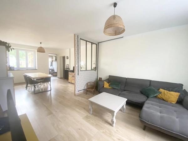 Charmante maison de village d’environ 150 m² cœur de l’Abergement Clemencia