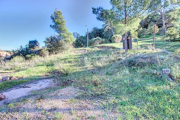 A VENDRE - Terrain Vidauban avec vue dégagée et permis de construire accordé
