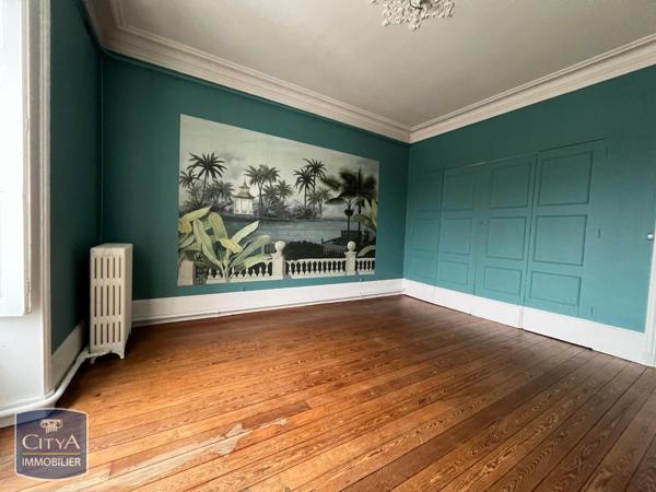 Location appartement 3 pièces de 79.7m²