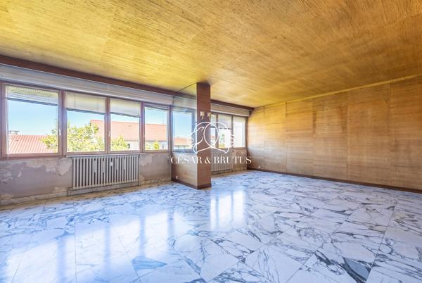 Grand T5 Familial de 107 m² en Dernier Étage avec Cave et garage – Lyon 3ème
