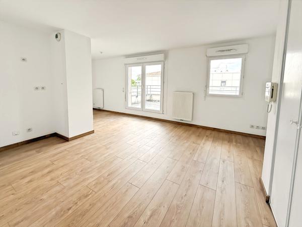 Merignac (33700) A vendre Appartement 1 pièce(s) 27 m2 dernier étage avec terrasse et parking sous-sol