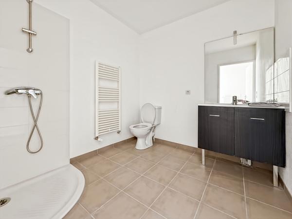 Merignac (33700) A vendre Appartement 1 pièce(s) 27 m2 dernier étage avec terrasse et parking sous-sol