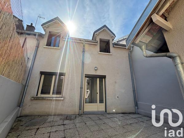 Maison de village 5 pièces de 100 m² à Arc-lès-Gray (70100)