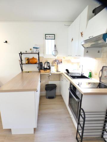 Pinède. Appartement 2 pièces avec terrasse