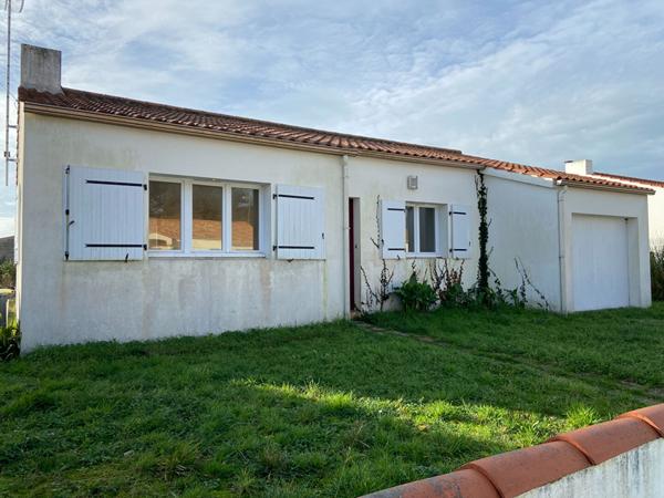 Maison St Hilaire De Riez 2 chambres, garage sur terrain de 535 m2