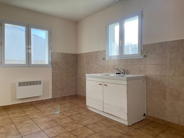 Maison St Hilaire De Riez 2 chambres, garage sur terrain de 535 m2