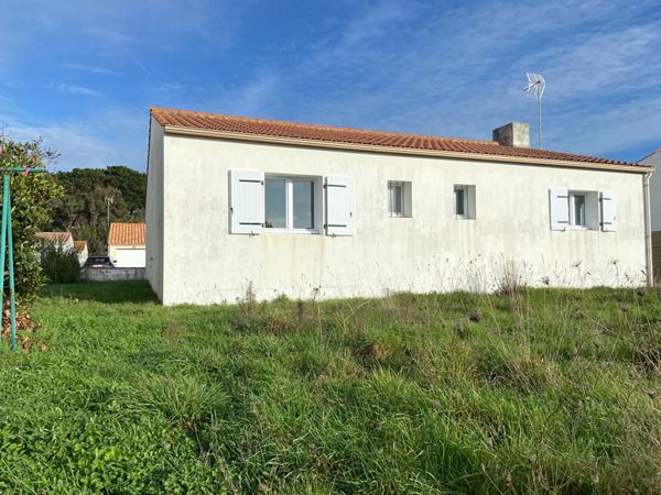 Maison St Hilaire De Riez 2 chambres, garage sur terrain de 535 m2