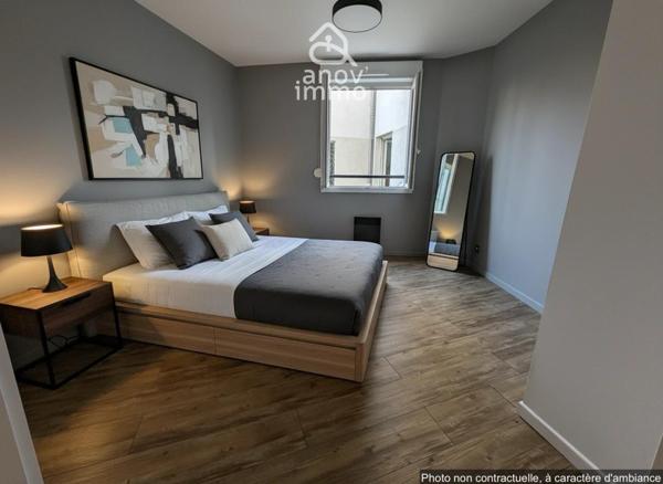 Rez de jardin
                                                                                                                                                                                                                                                                                                                        3 pièce(s)                                                                                                                                                                                                          2 chambre(s)                                                                                                                                                                                                          61  m²