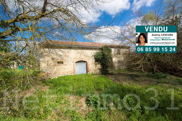 Maison à rénover avec garage et dépendance