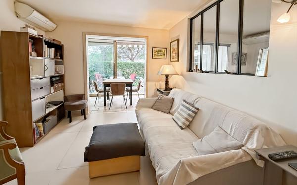 Appartement à vendre    2 pièces • 33,61 m2 Mandelieu-la-Napoule