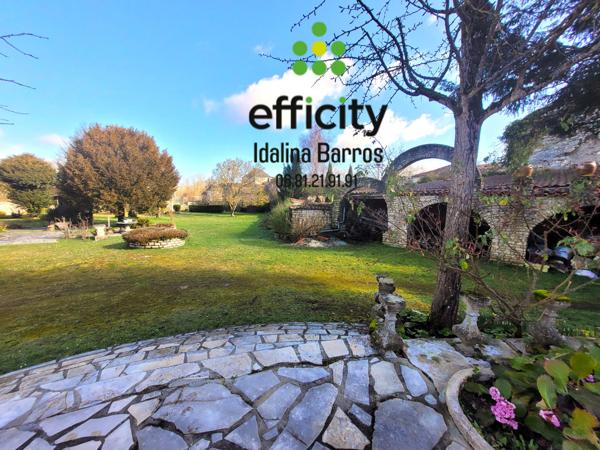 Maison 10 pièces - 275 m² Exclusivité efficity