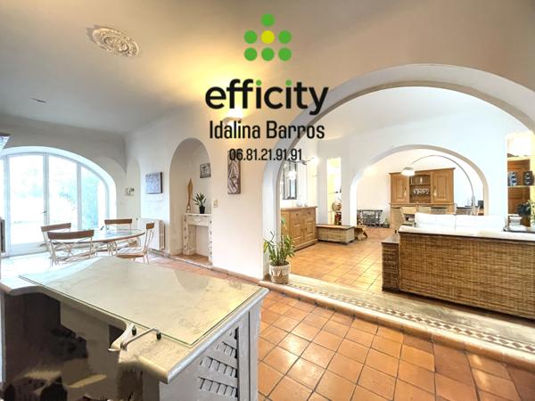 Maison 10 pièces - 275 m² Exclusivité efficity