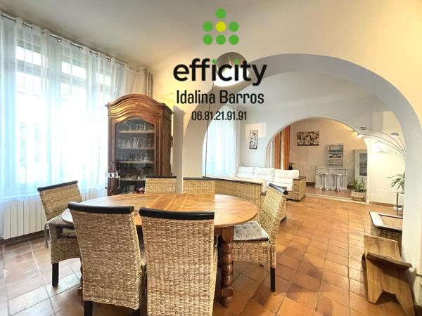 Maison 10 pièces - 275 m² Exclusivité efficity