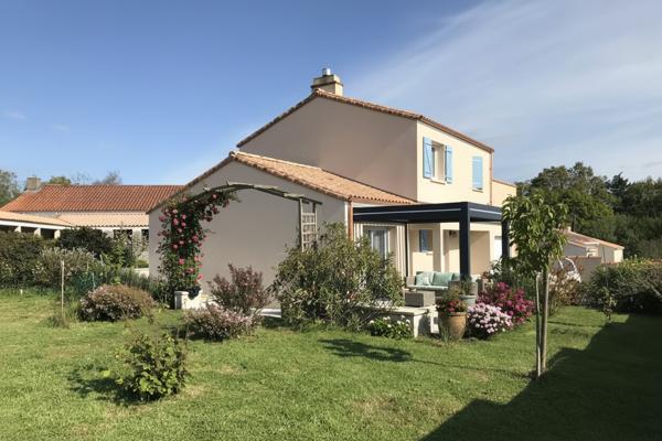 Maison moderne 4 chambres au calme