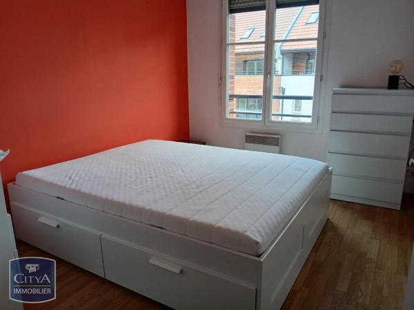 Appartement à louer 3 pièces 66.15m² Lille (59000)