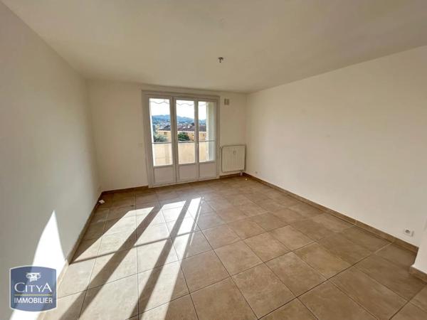 Appartement à louer 3 pièces 55.94m²