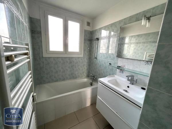 Appartement à louer 3 pièces 55.94m²