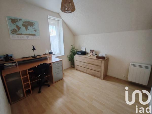 Maison 3 pièces de 67 m² à Yzeure (03400)